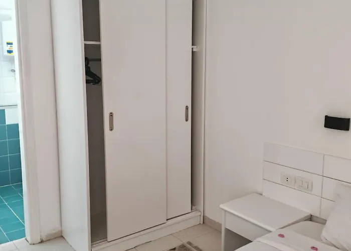 Elixir Two Bed 3* Gurdaka